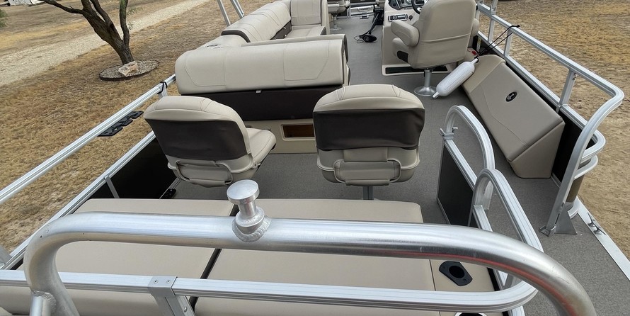 Sun Tracker Fishin Barge 24 XP3