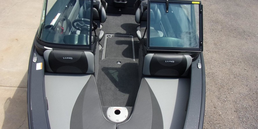 Lund Boats 1875 Crossover XS