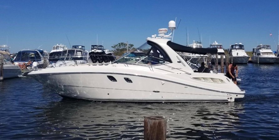Sea Ray 330 Sundancer