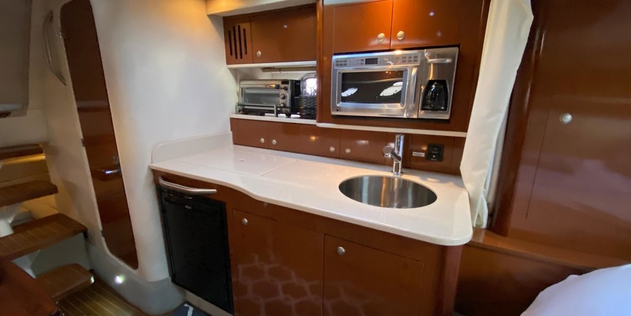 Sea Ray 330 Sundancer