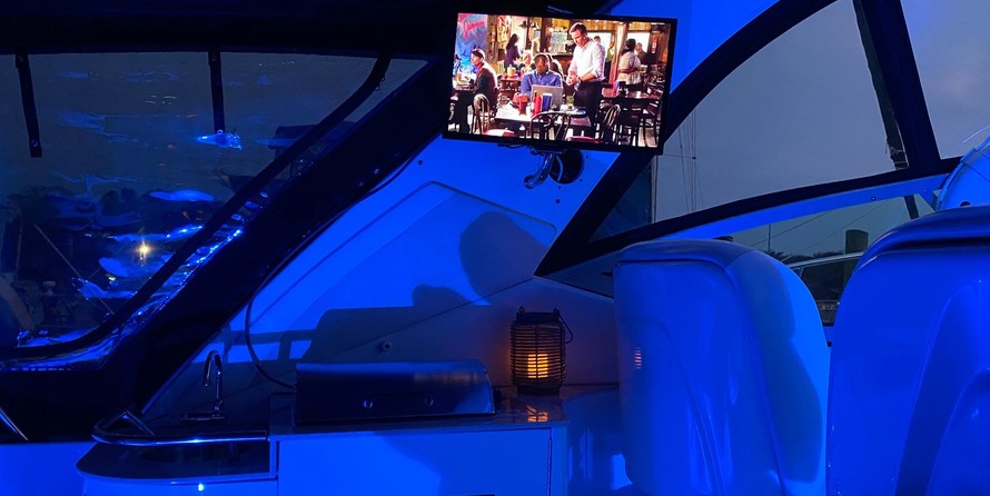 Sea Ray 330 Sundancer