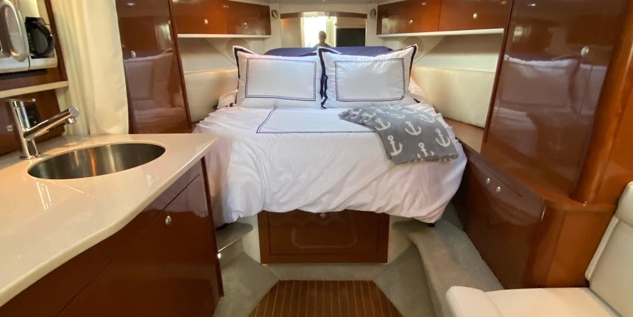 Sea Ray 330 Sundancer