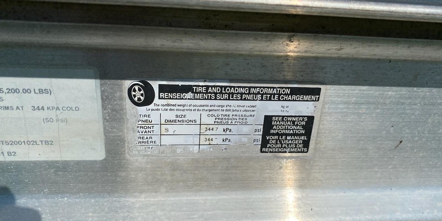 Grady-White Freedom 205