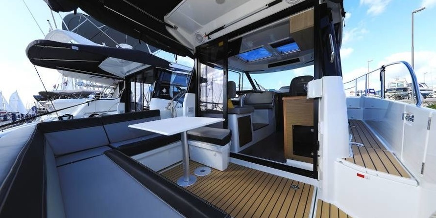 Jeanneau Merry Fisher 895