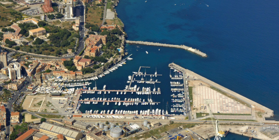 Fountaine pajot belize 43