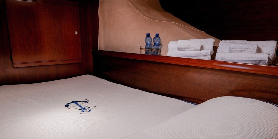 Fountaine pajot belize 43