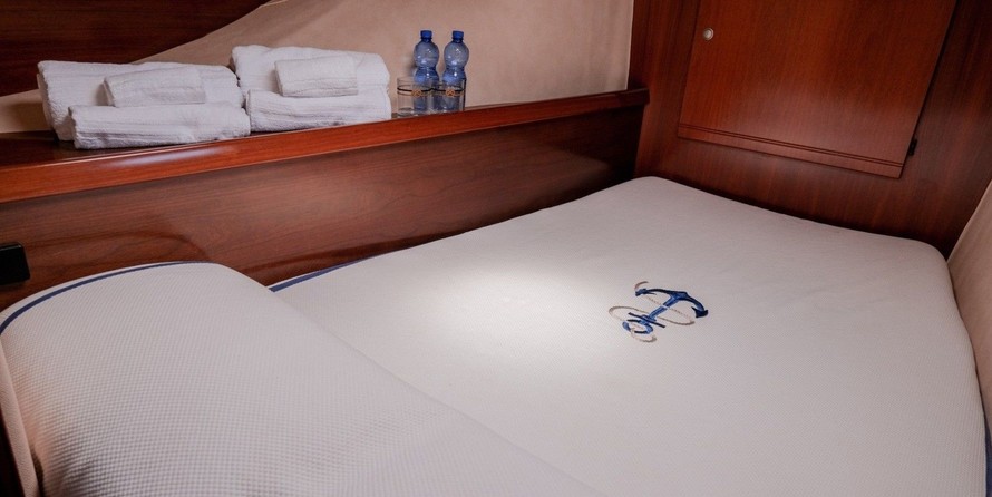 Fountaine pajot belize 43