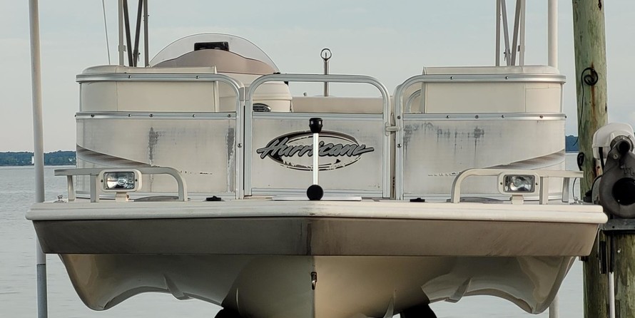 Hurricane fundeck 232