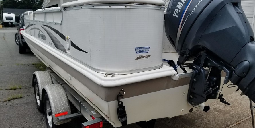 Hurricane fundeck 232