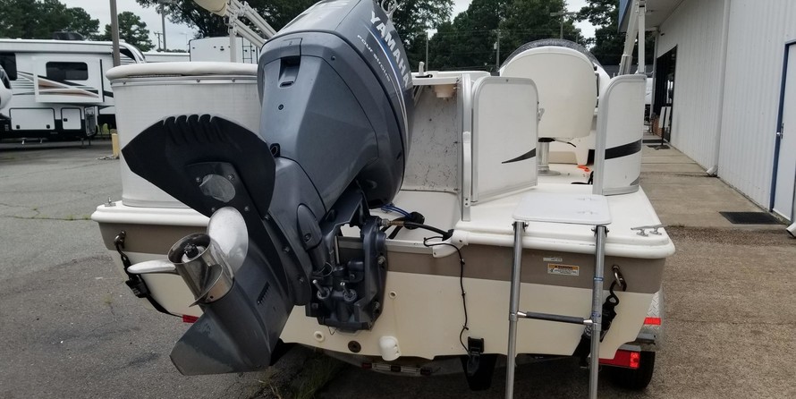 Hurricane fundeck 232