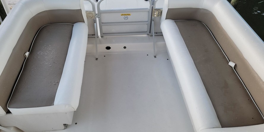 Hurricane fundeck 232