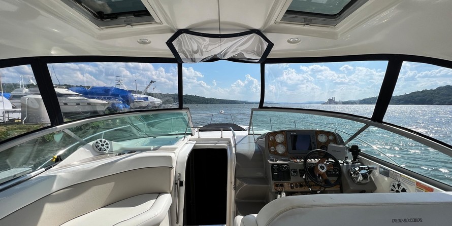 Sea ray 390 express cruiser