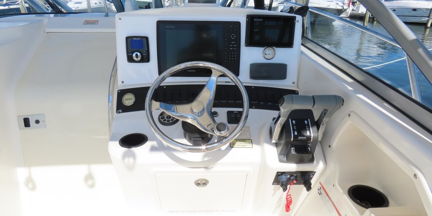 Boston Whaler 285 Conquest