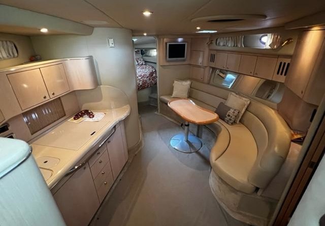 Sea Ray 410 Sundancer