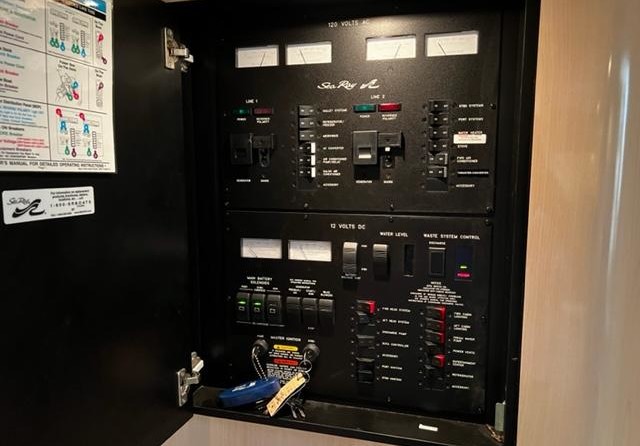 Sea Ray 410 Sundancer