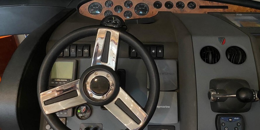 Fairline 58 Squadron