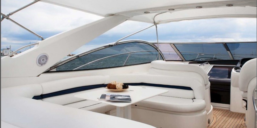 Sunseeker Camargue 52