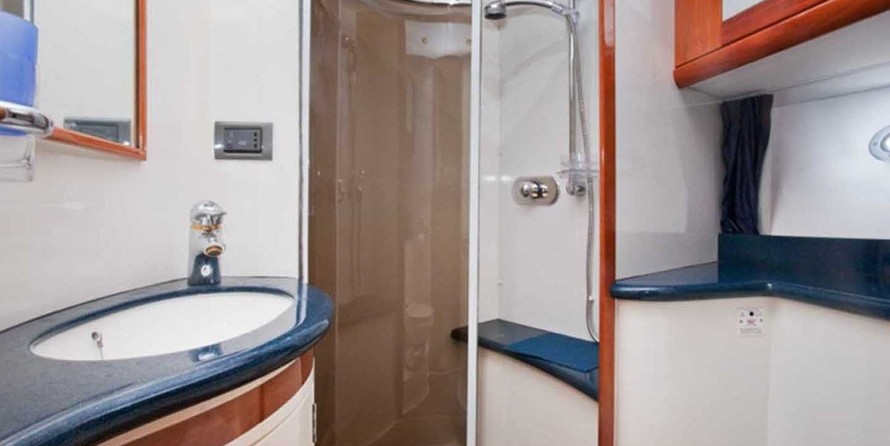 Sunseeker Camargue 52