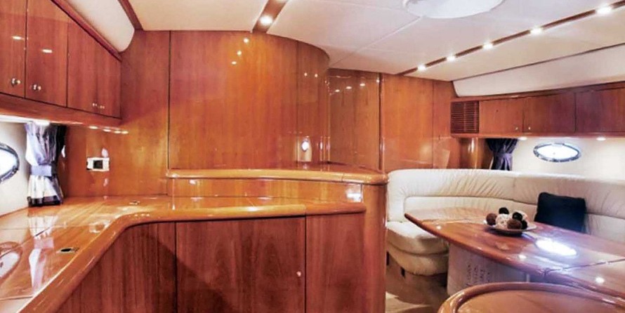 Sunseeker Camargue 52