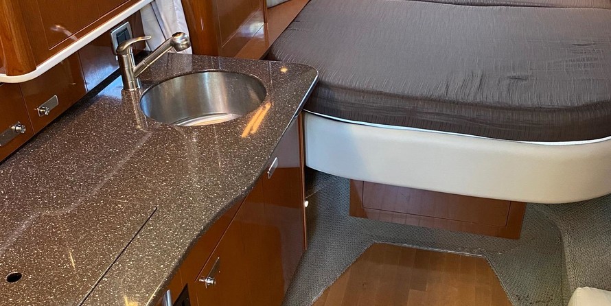 Sea Ray 350 Sundancer