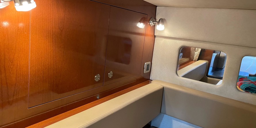 Sea Ray 330 Sundancer