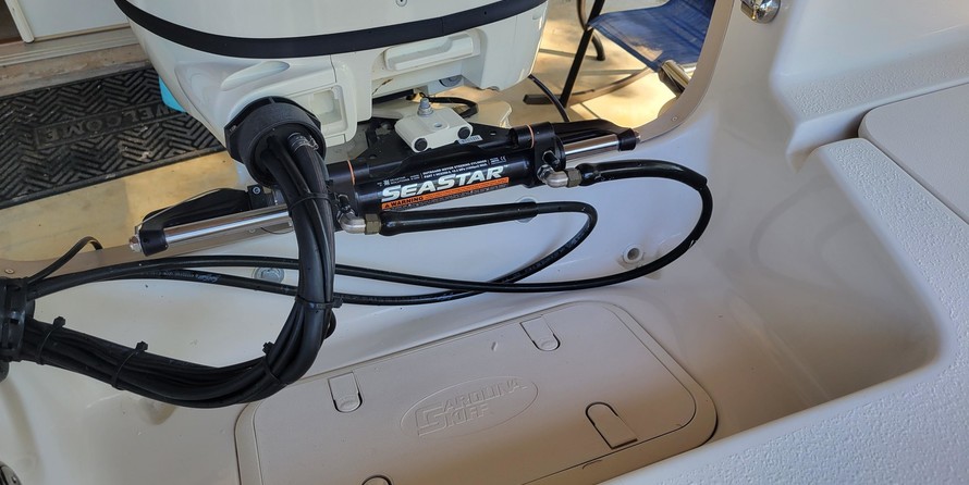 Carolina skiff 218 dlv