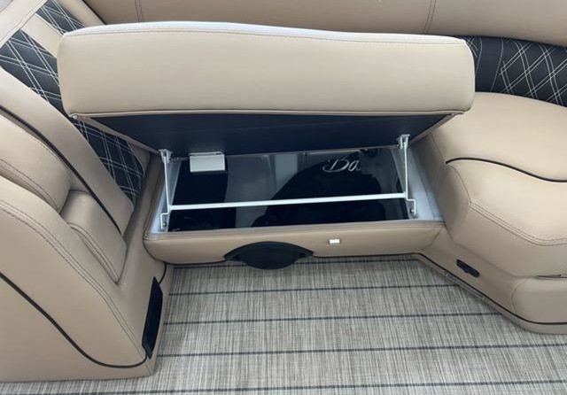 60 x 16 tri-toon passenger vessel