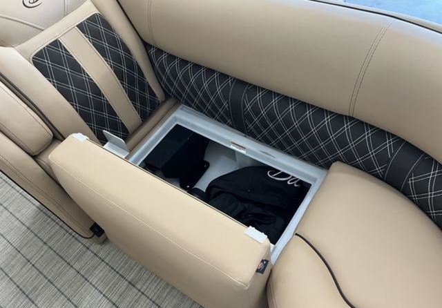 60 x 16 tri-toon passenger vessel