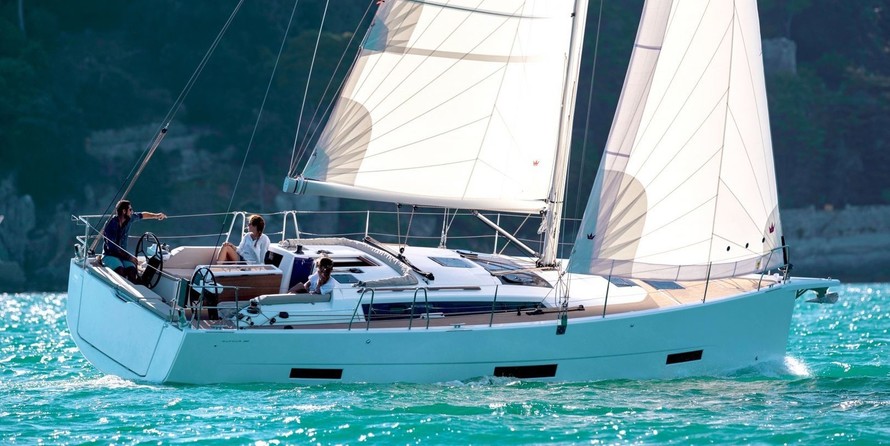 Dufour 390