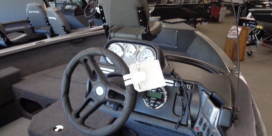 Lund Boats 1675 Impact SS