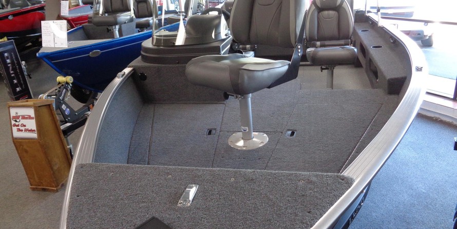 Lund Boats 1675 Impact SS