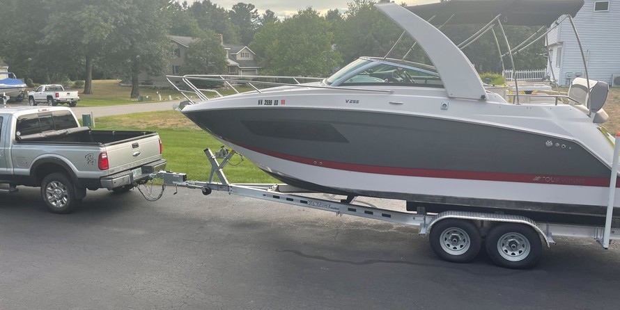 Four Winns Vista 255