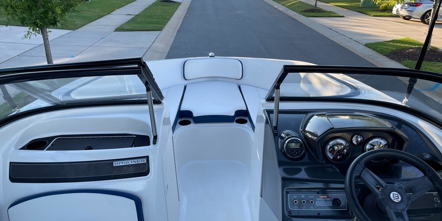 Bayliner VR5 BOWRIDER