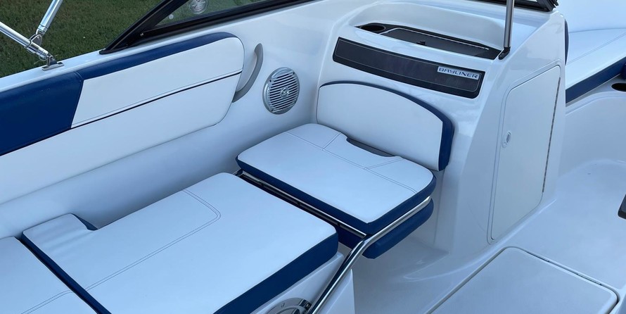 Bayliner VR5 BOWRIDER