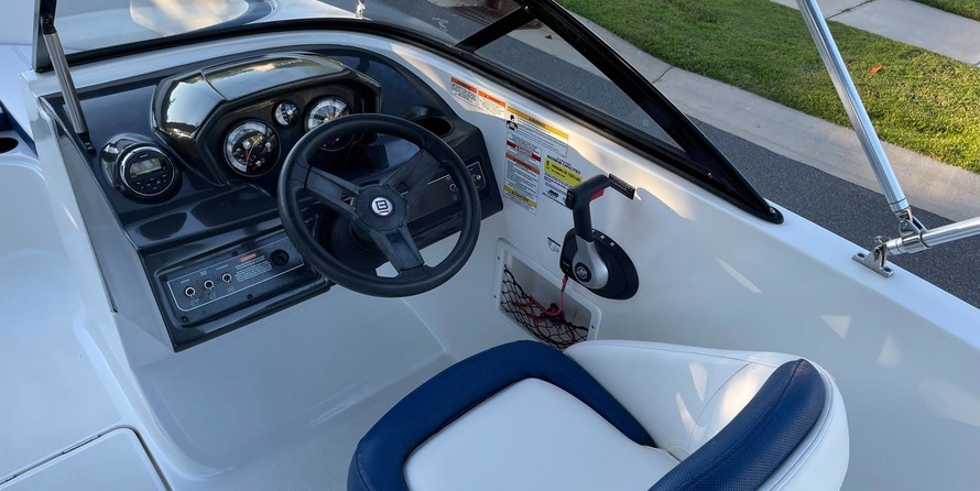 Bayliner VR5 BOWRIDER