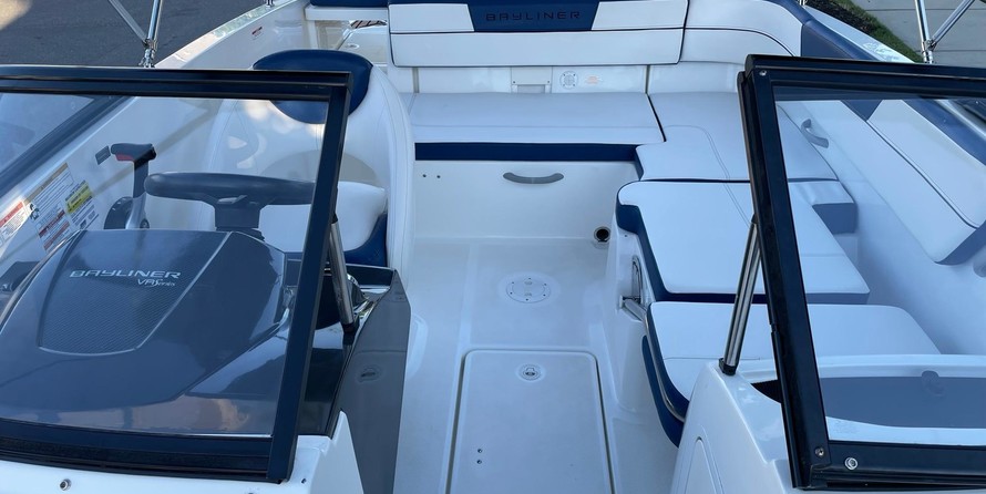 Bayliner VR5 BOWRIDER