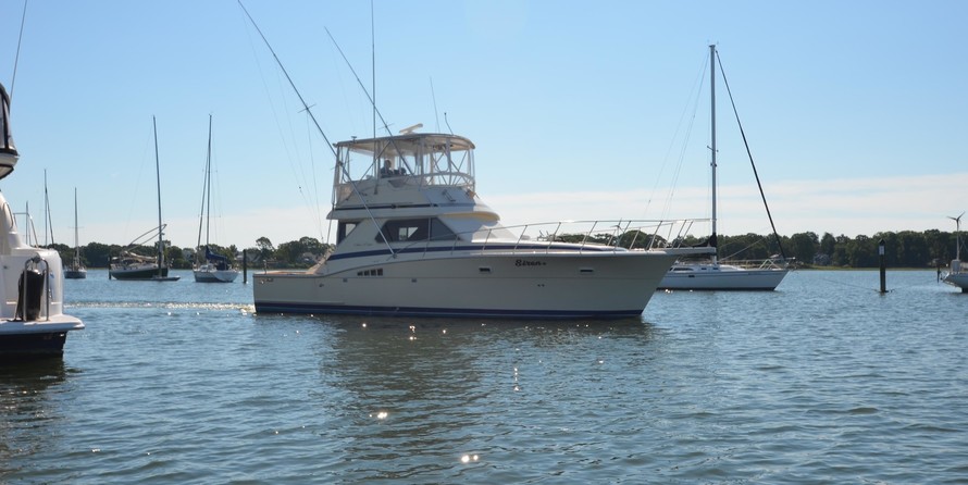 Chris-Craft Commander 44