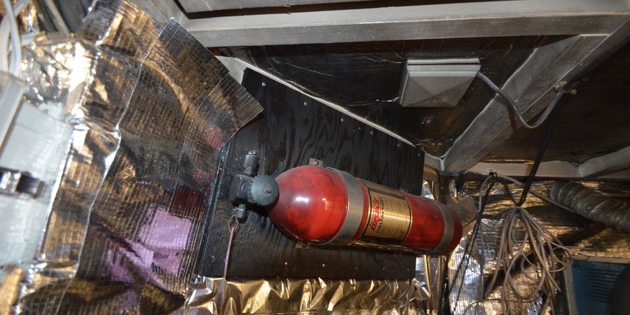 Chris-Craft Commander 44