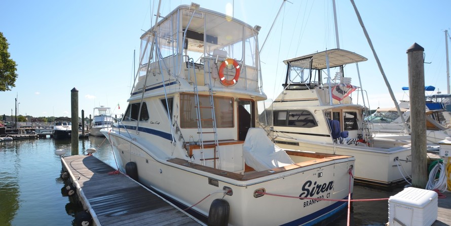 Chris-Craft Commander 44