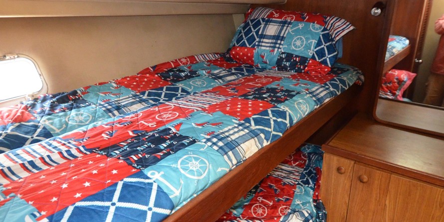 Chris-Craft Commander 44