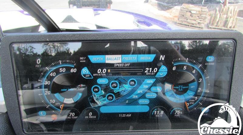 Malibu Wakesetter 23 LSV