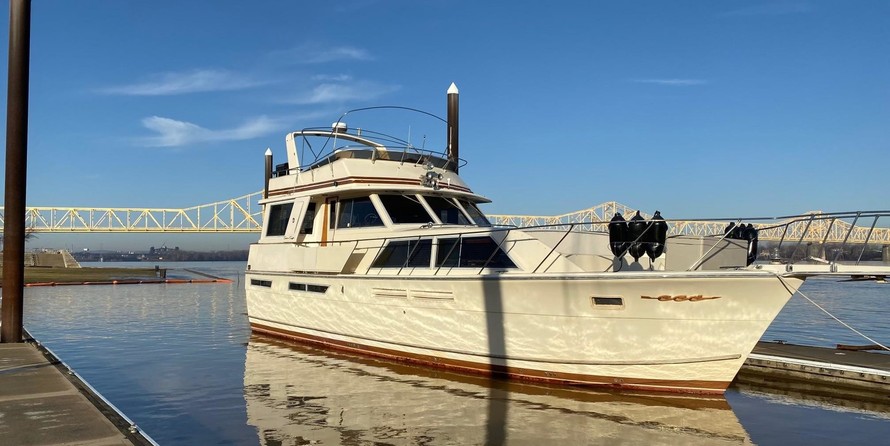 Chris-Craft Constellation
