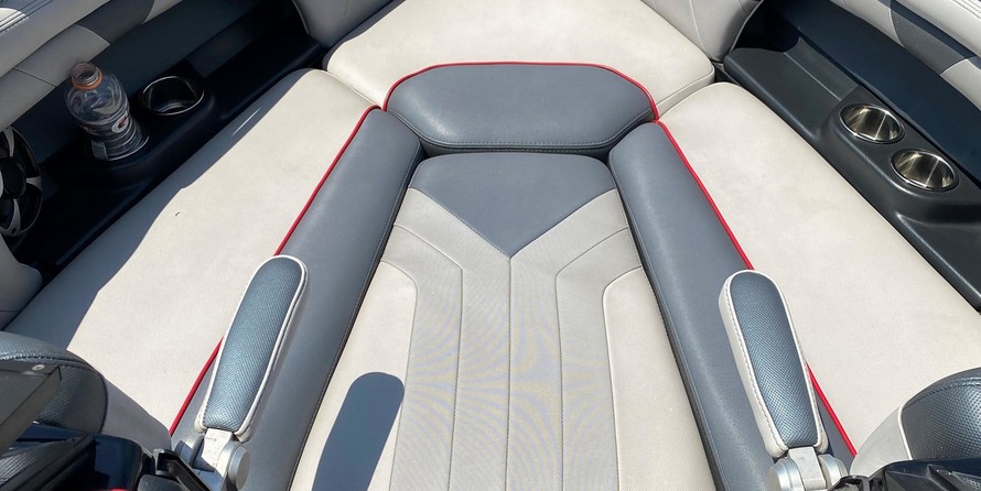 Malibu Wakesetter 25 LSV