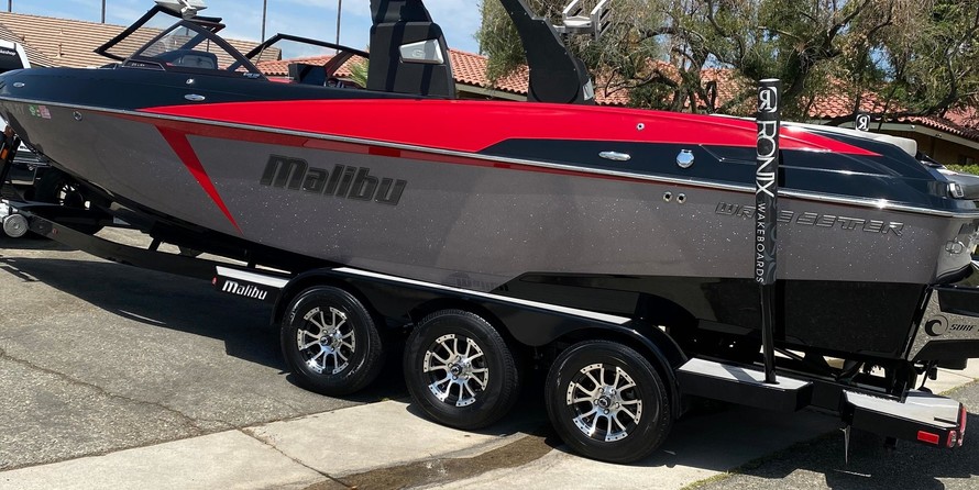 Malibu Wakesetter 25 LSV