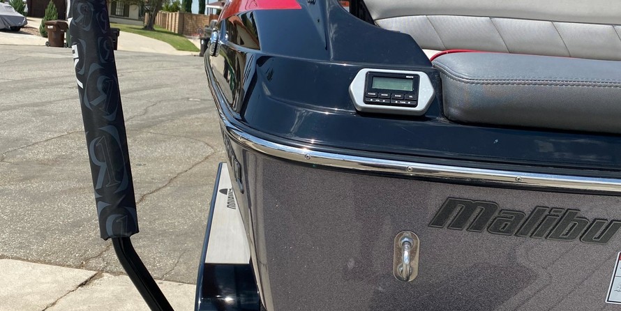 Malibu Wakesetter 25 LSV