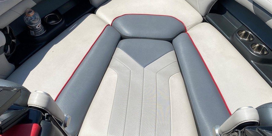 Malibu Wakesetter 25 LSV