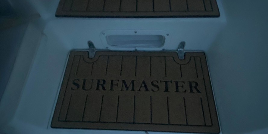 Grady-White Marlin 300