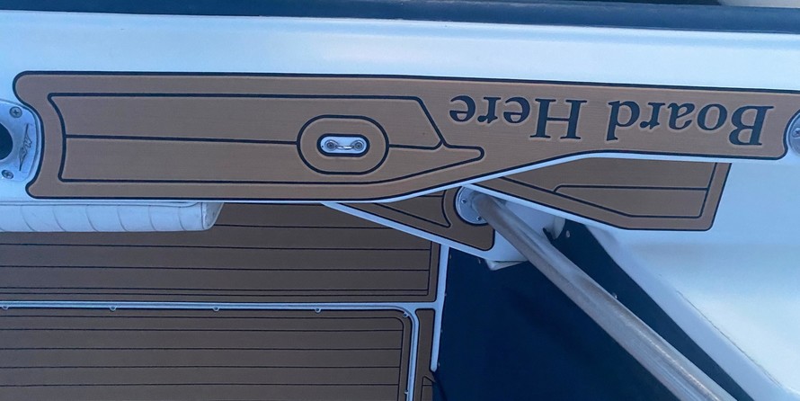 Grady-White Marlin 300