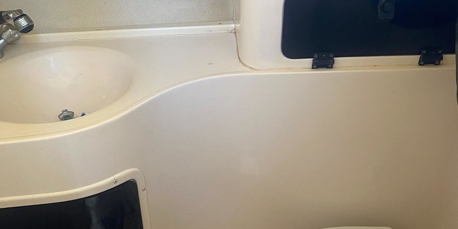 Grady-White Marlin 300