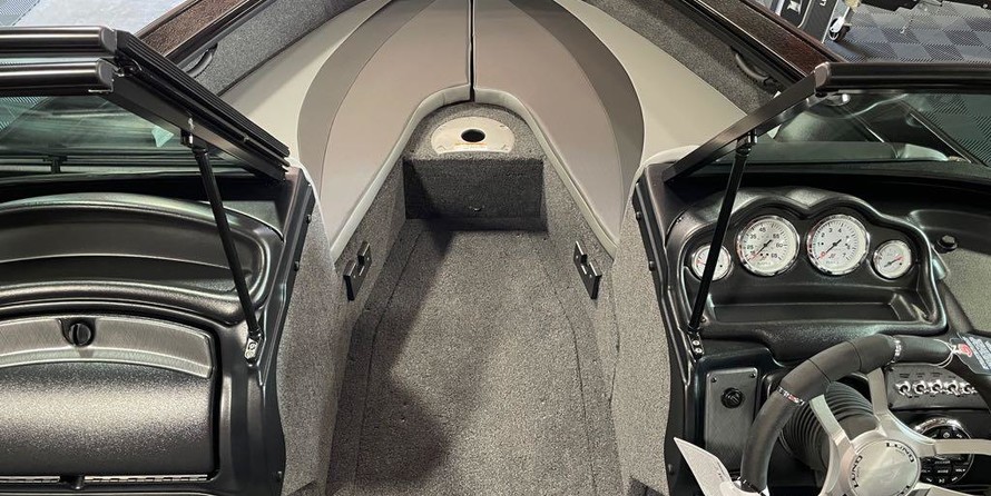 Lund Boats 1775 Crossover XS